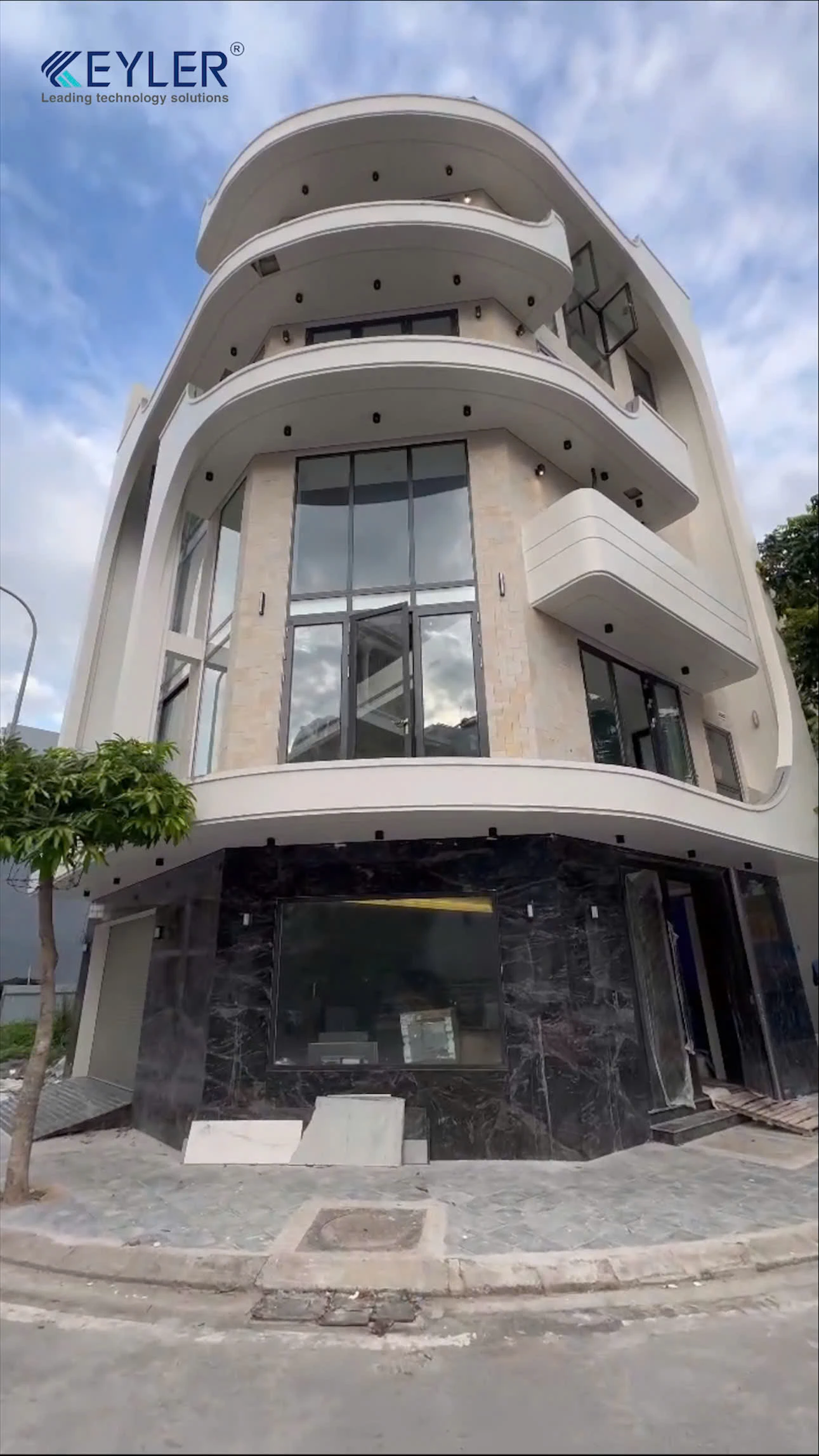 Hoàn Thiện Hệ Cabin Tắm Kính Slim Cao Cấp Cho Nhà Anh Tùng – Thành Phố Nam Định