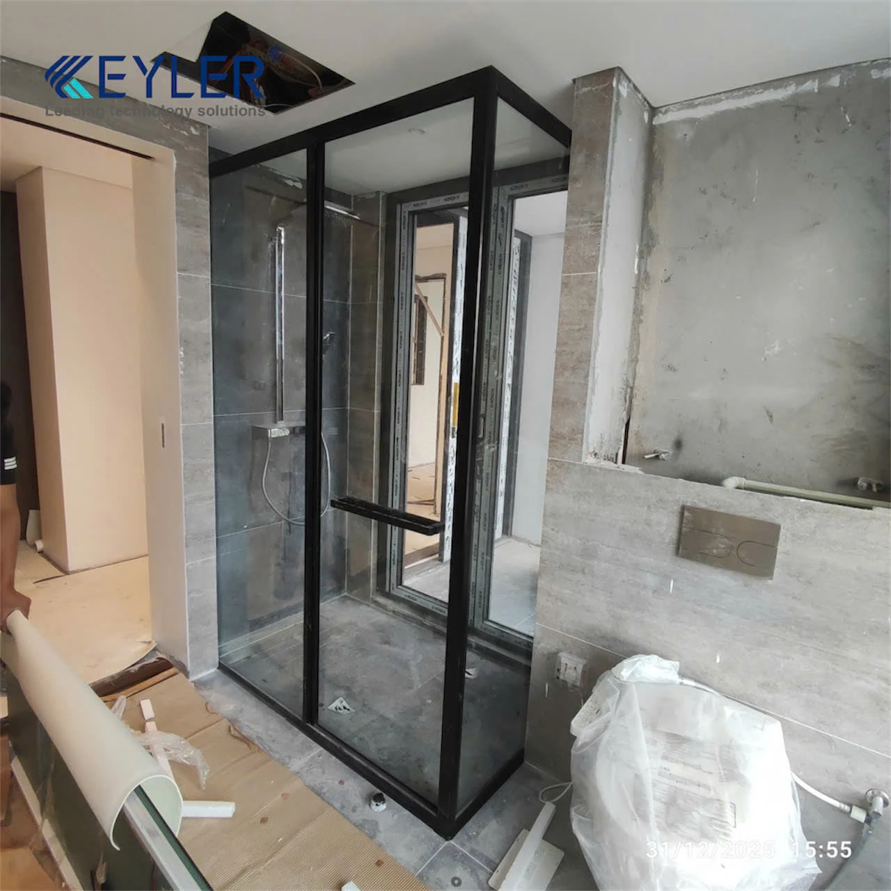 Khách Hàng Tin Tưởng Lựa Chọn Phụ Kiện Cabin Tắm Kính Keyler Lắp Đặt Tại Căn Penthouse 2006 – Toà K2 Khai Sơn, Long Biên, Hà Nội