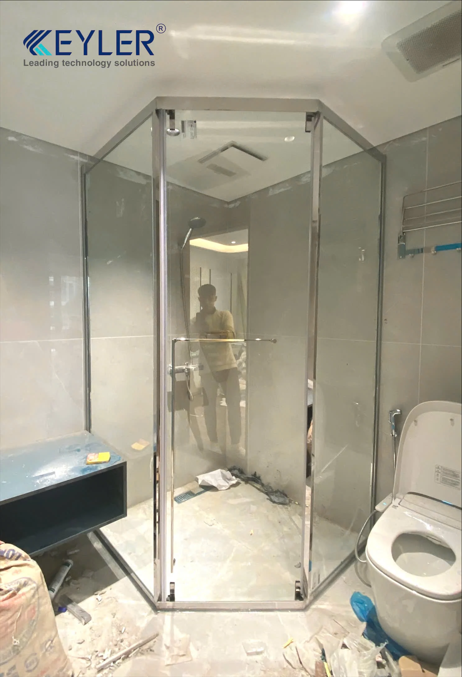 Bàn Giao Cabin Tắm Kính KL-5037 Màu Inox Tại Chung Cư Time City, Hoàng Mai, Hà Nội