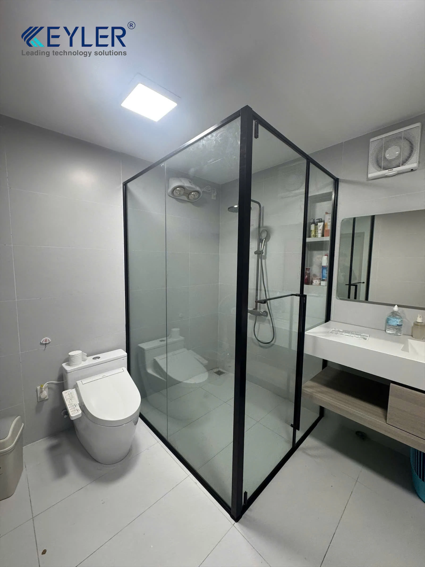 🚿 Bàn Giao Cabin Tắm Kính Góc 90° KL-5027L Tại Hải Dương
